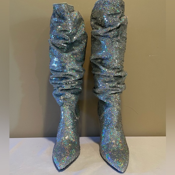Glittery Boots - Picture 3 of 6